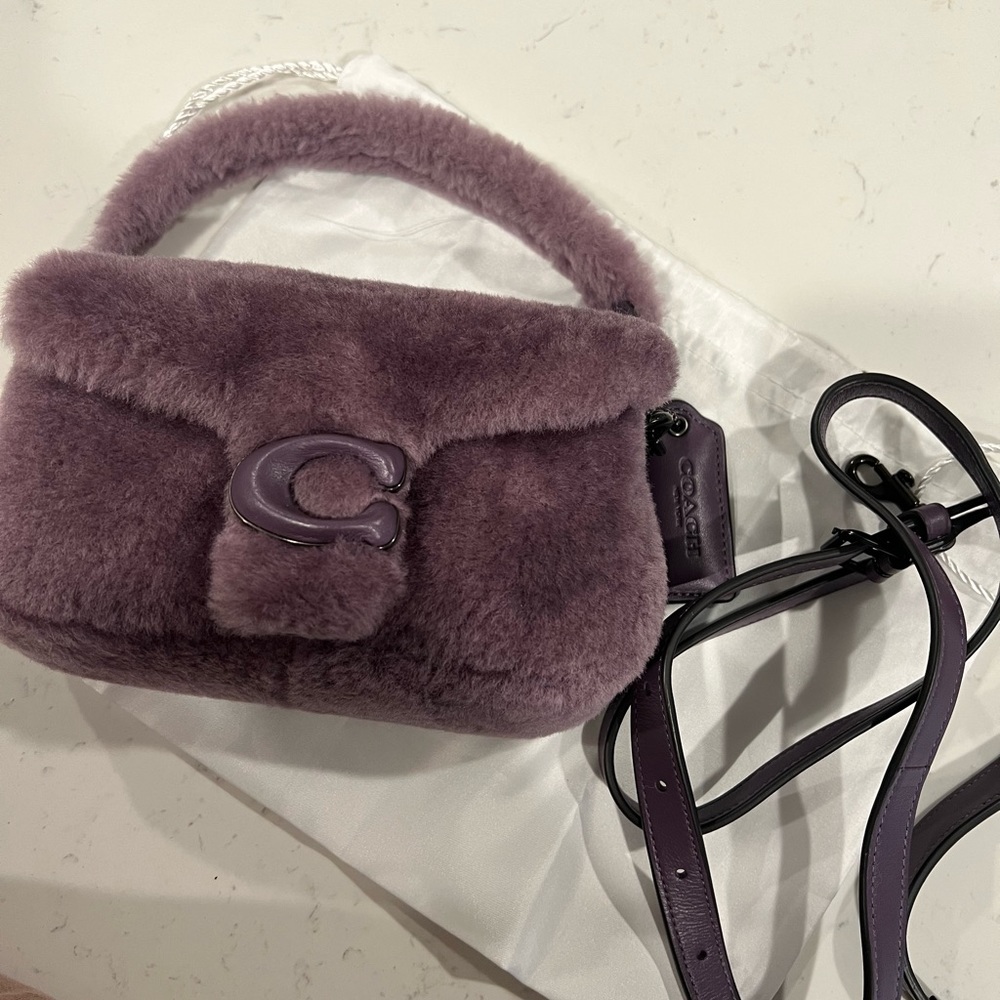 Coach Tabby Shoulder Bag in Shearling - Picture 3 of 6